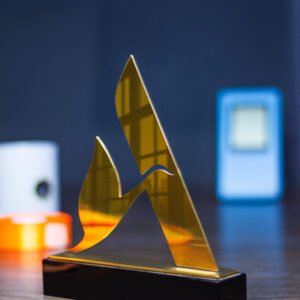 Premium Gold Mesh Dubai Frame Award