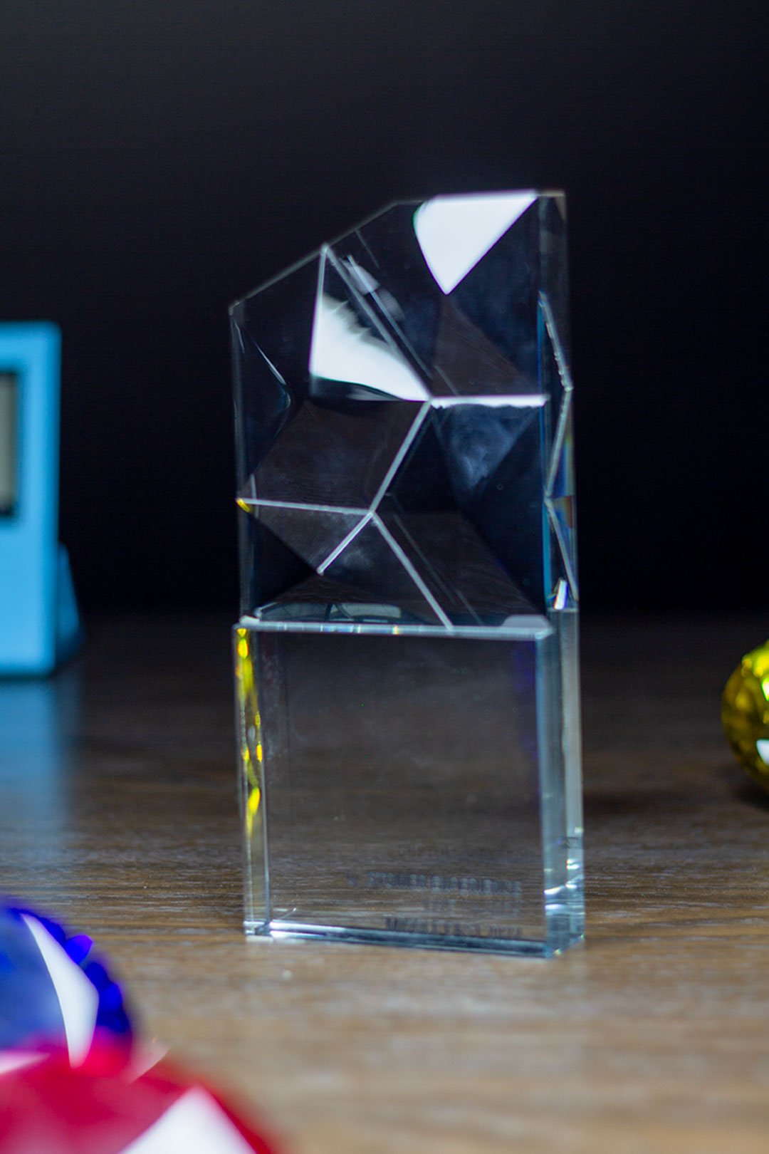 Geometric Apex Faceted Crystal Award - Image 2