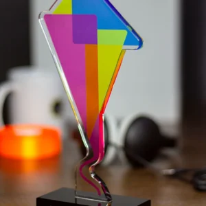 Geometric Kite Crystal Award – Vibrant Modern Glass Trophy