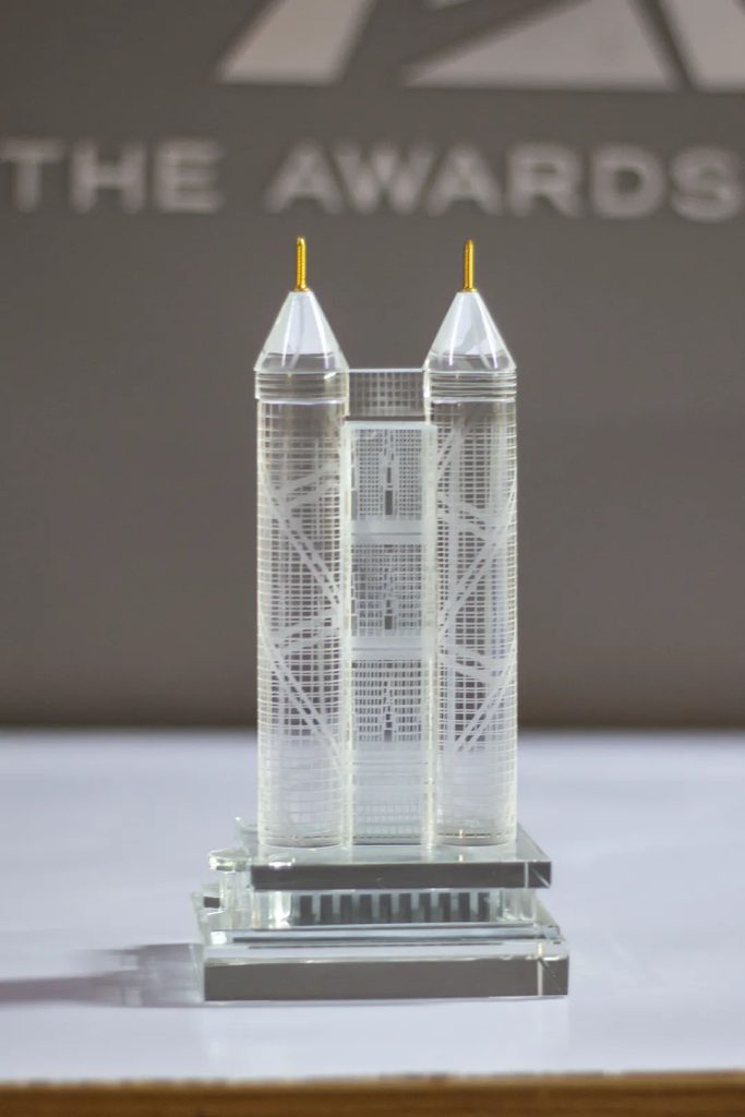 IJC00119 Biltmore Sufouh Crystal 3D Model Landmark Trophy